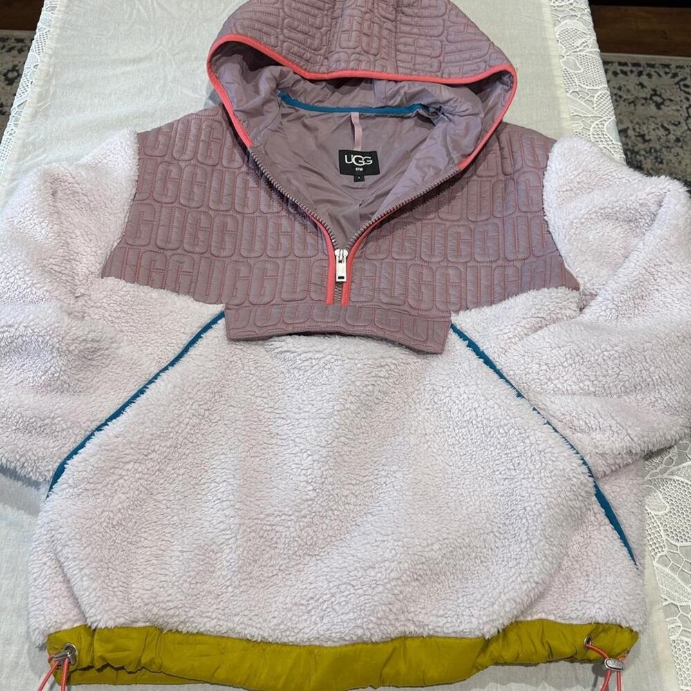 UGG Iggy Sherpa Half-Zip Pullover - Size Small